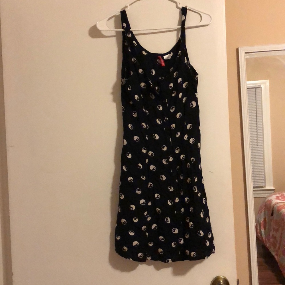 Yin yang dress